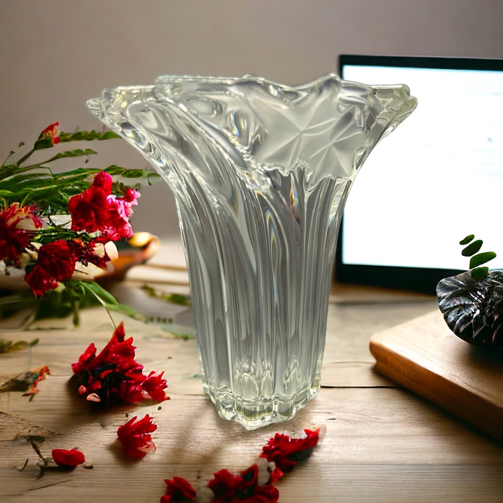 Vintage Glass Mikasa Vase Parisian with Frosted Ivy Accents Elegant Clear Glass